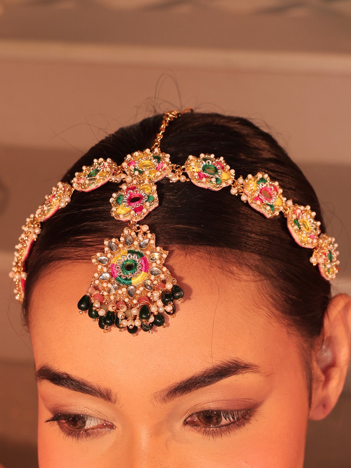 Jugni (Earrings & Mathapatti Set)