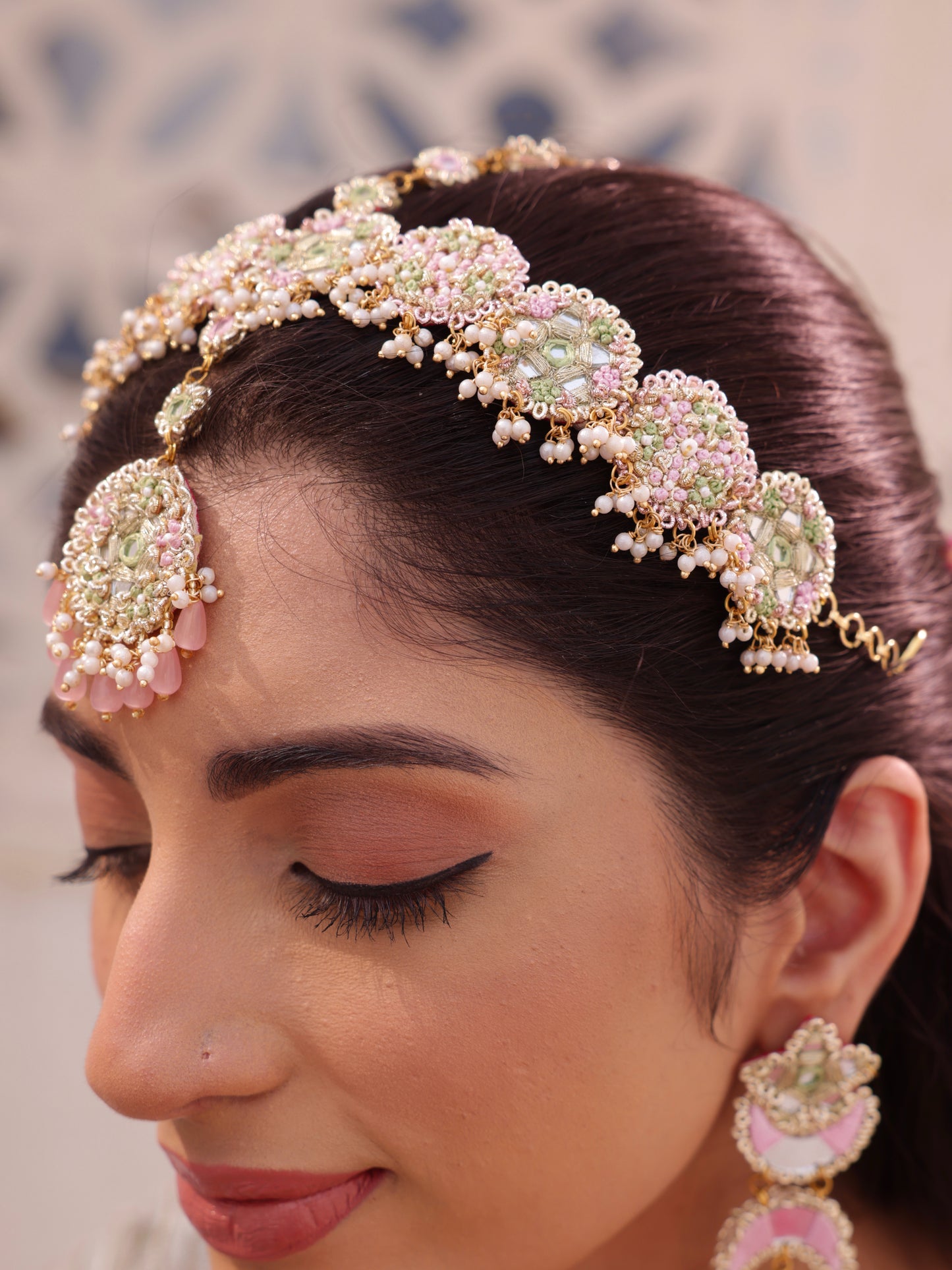 Sitara (Earrings & Mathapatti Set)