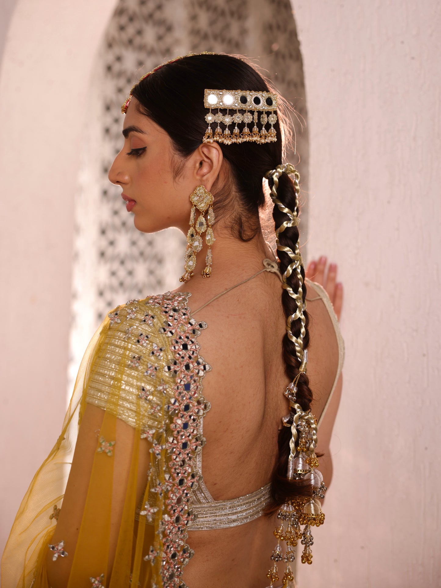 Ishq Gold Parandi