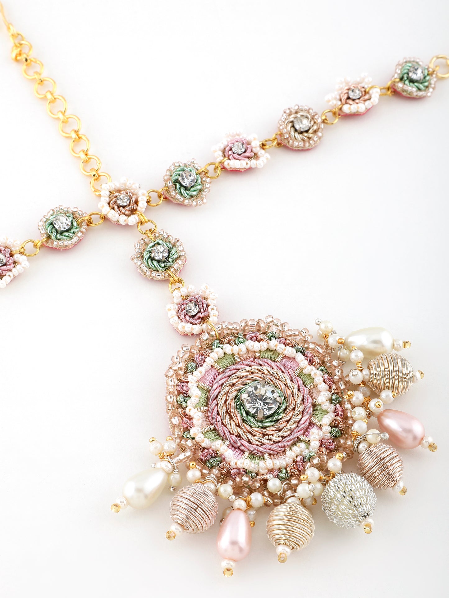 Khoobsurat (Earrings & Mathapatti Set)
