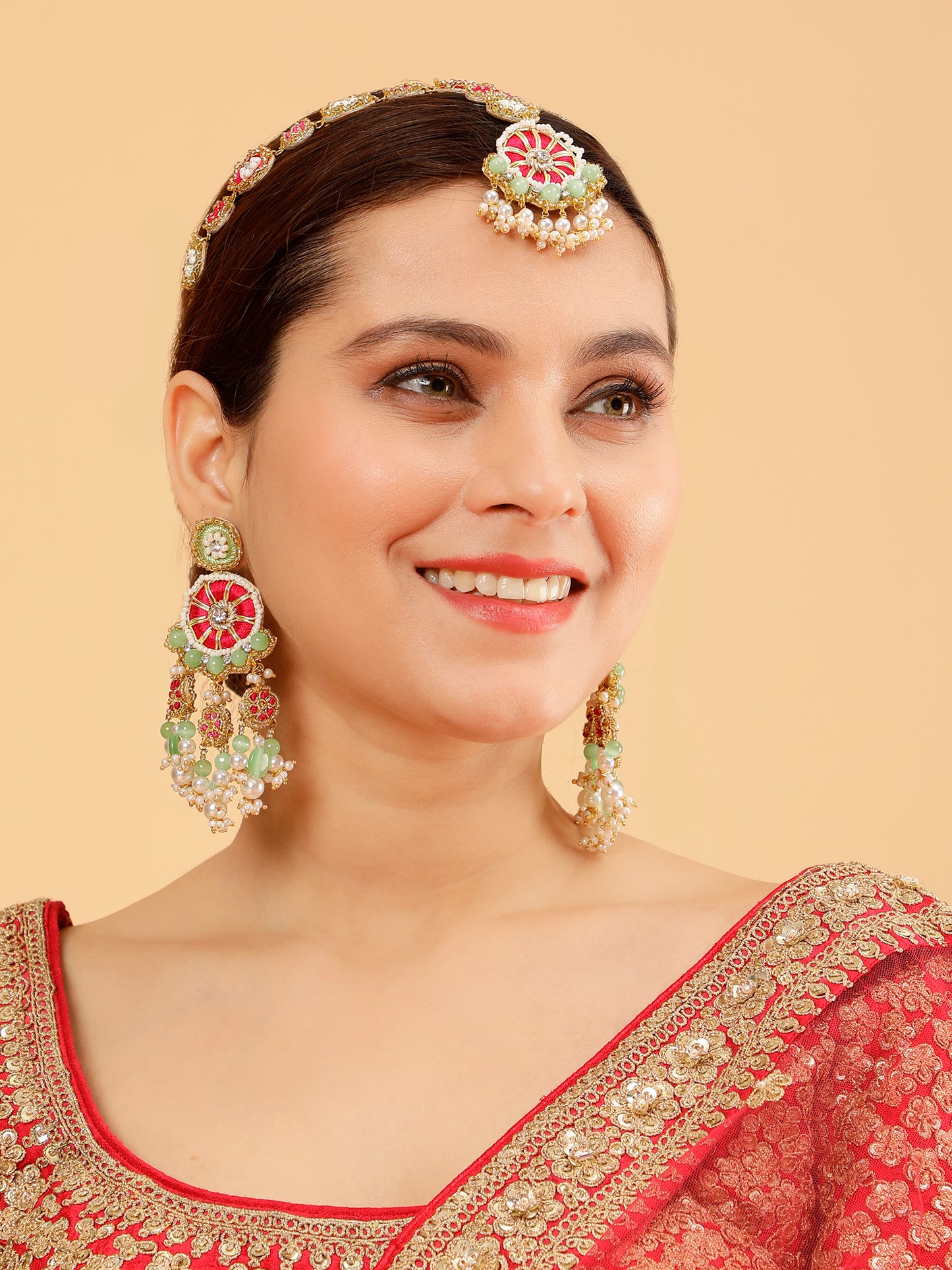 Saanjh (Earrings & Mathapatti Set)