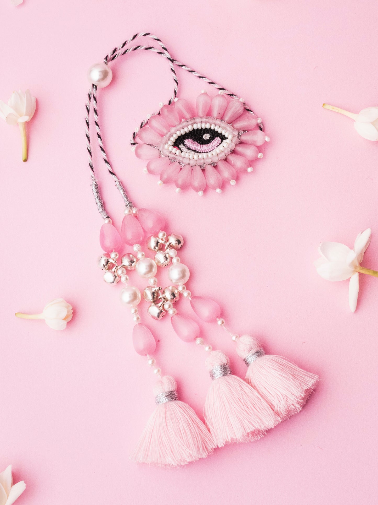 Decorative nazar lumba with pearl and tassel detail