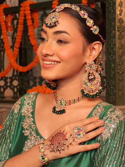 Jugni (Earrings with Earchains, Mathapatti, Choker & Pair of Hathphool Set)
