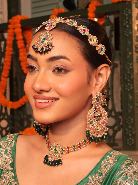 Jugni (Earrings with Earchains, Mathapatti & Choker Set)