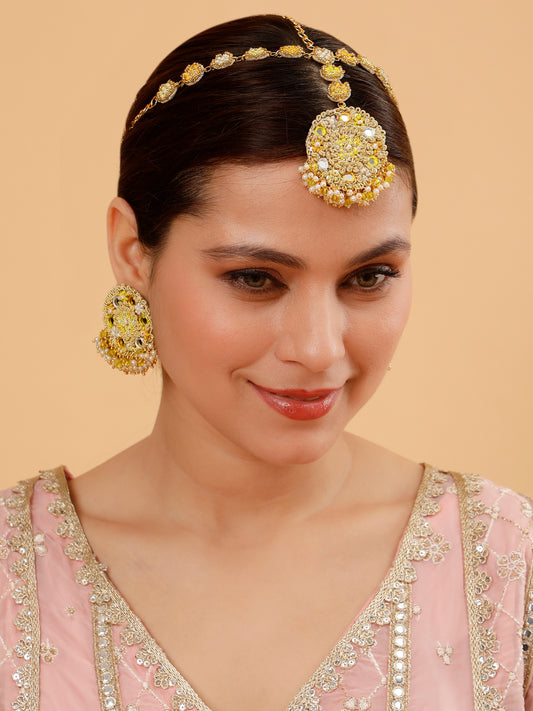 Kesar (Earrings & Mathapatti)