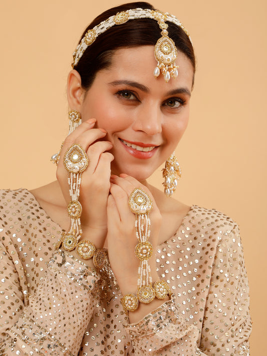 Aarzoo (Earrings, Mathapatti & Pair Of Hathphool)