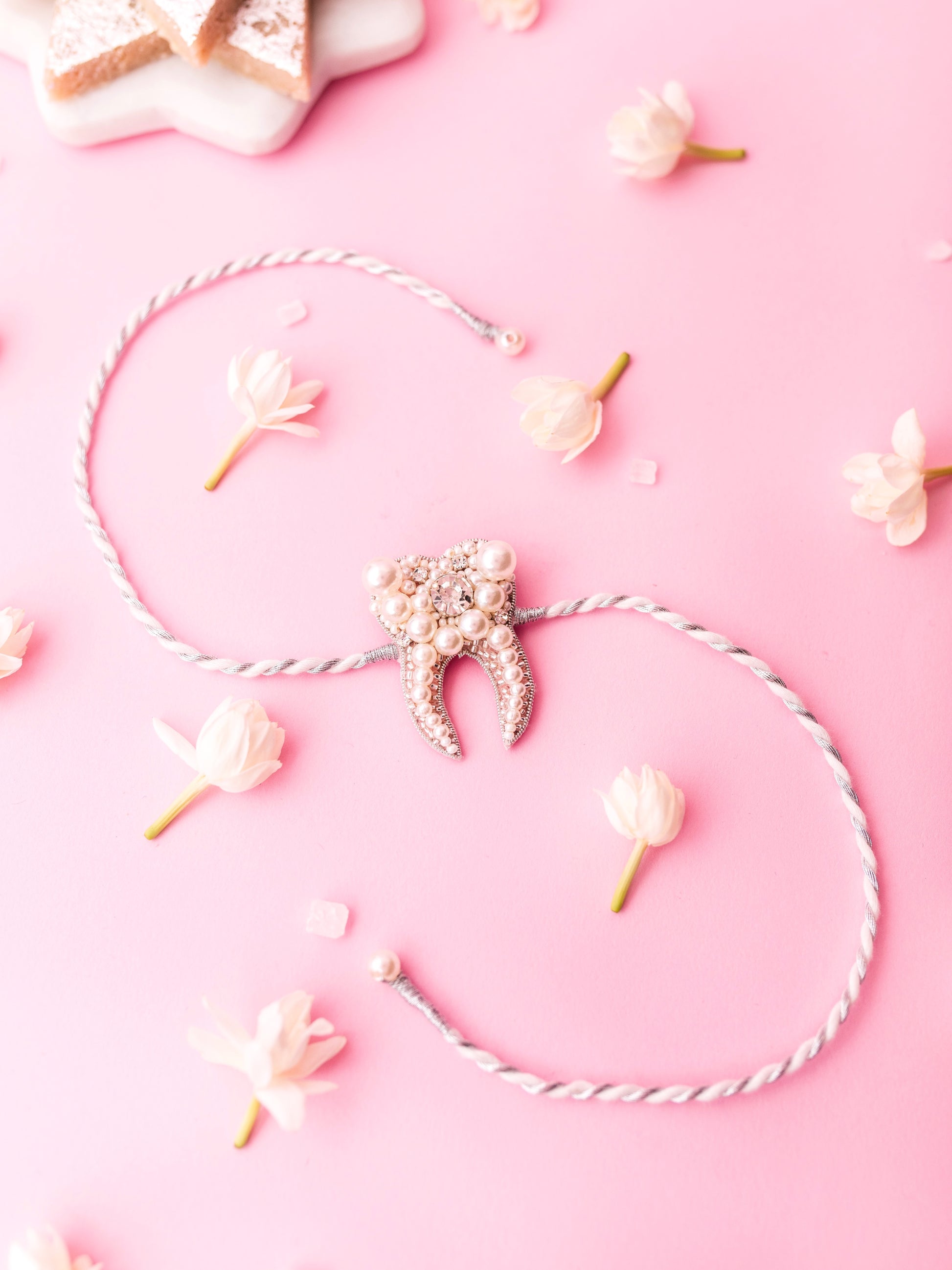 Decorative dentist rakhi