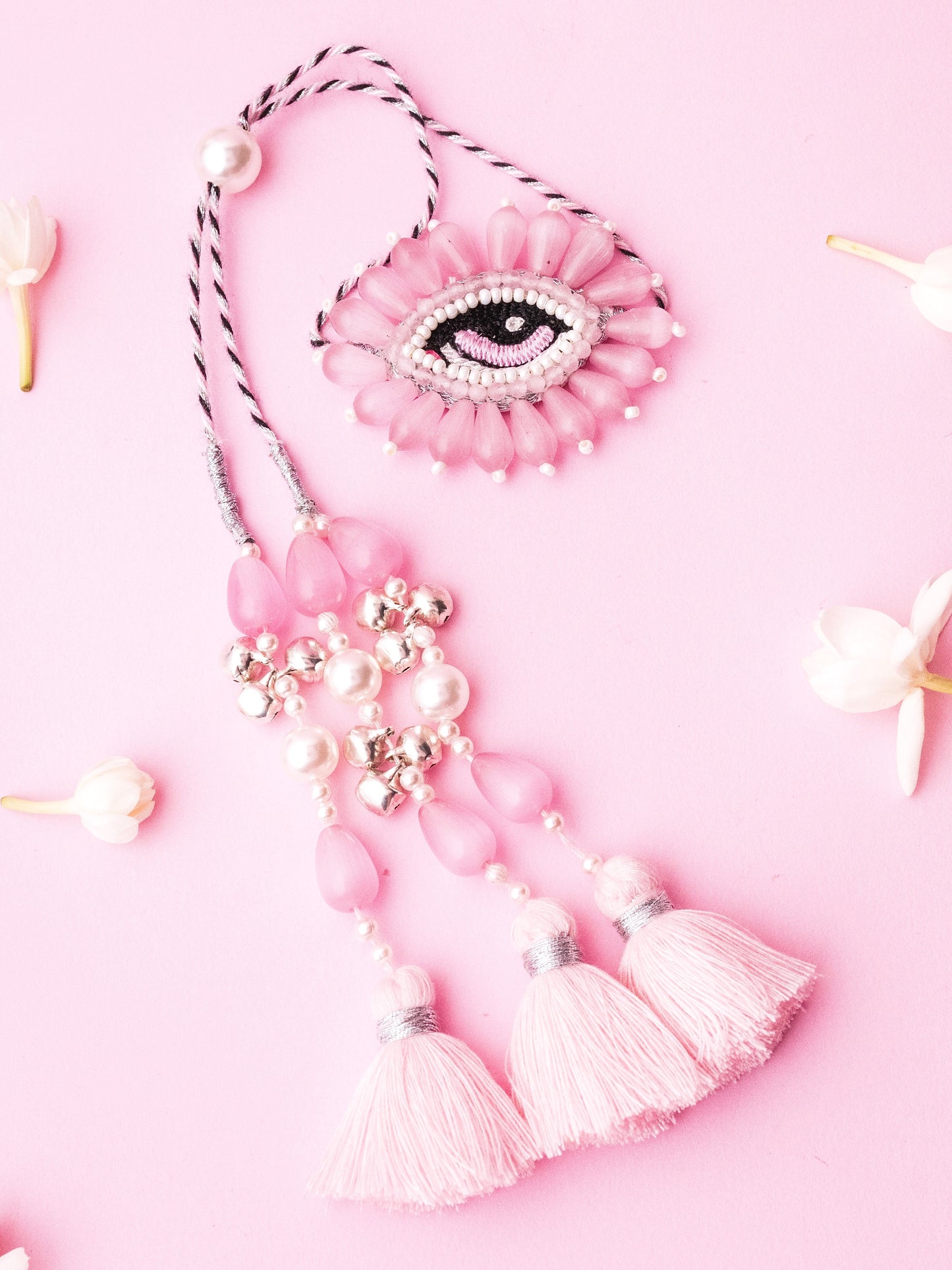 Decorative nazar lumba with pearl and tassel detail