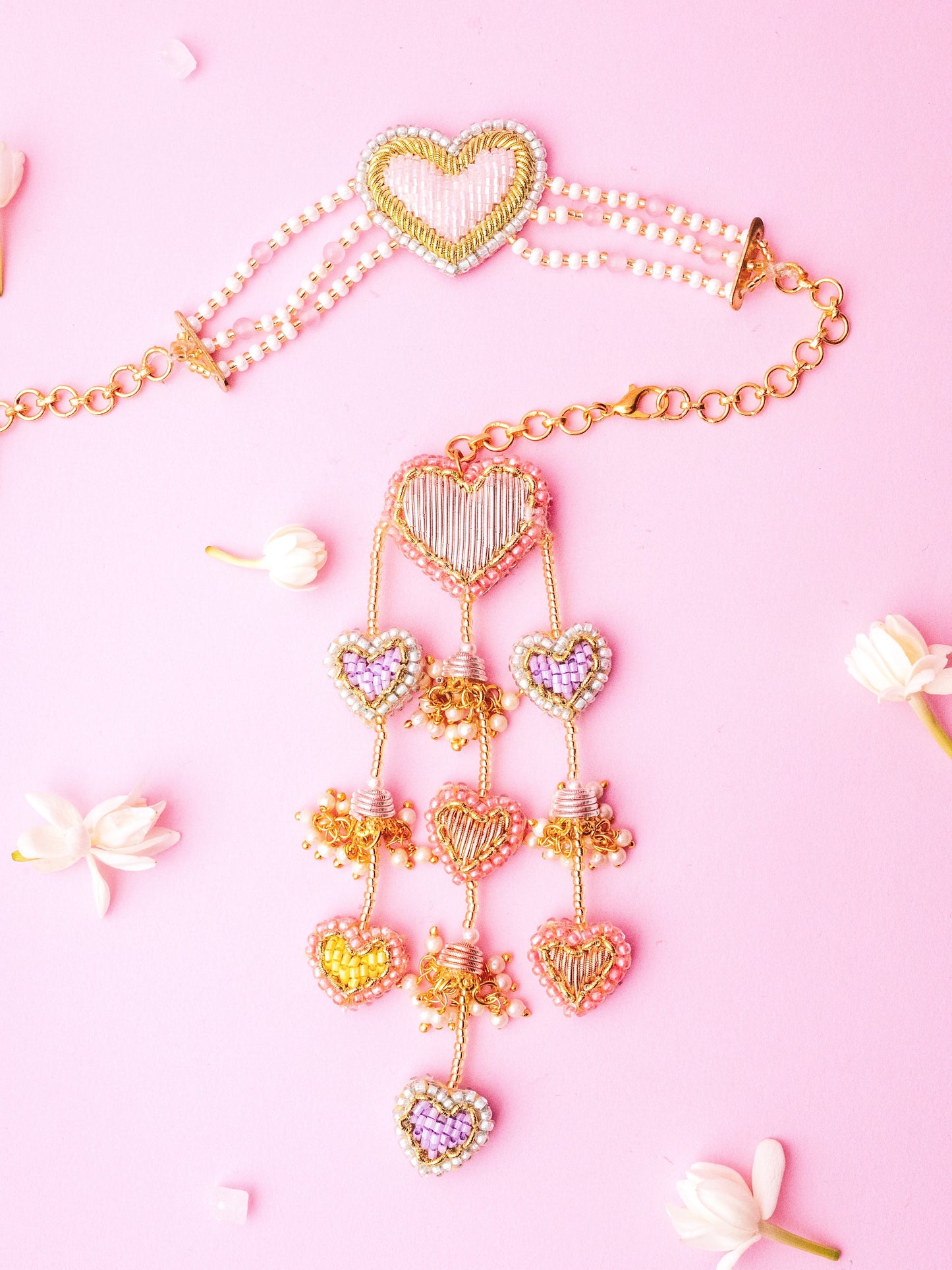 Decorative love bug  bracelet lumba with heart charm detail