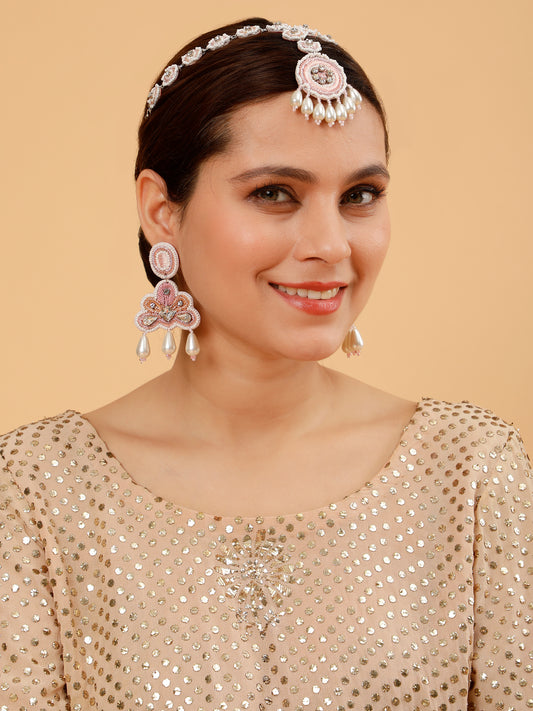 Eka (Earrings & Mathapatti)