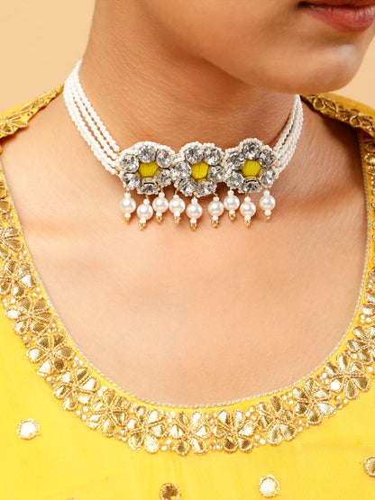 Falguni Yellow (Choker, Earrings & Mangtikka)