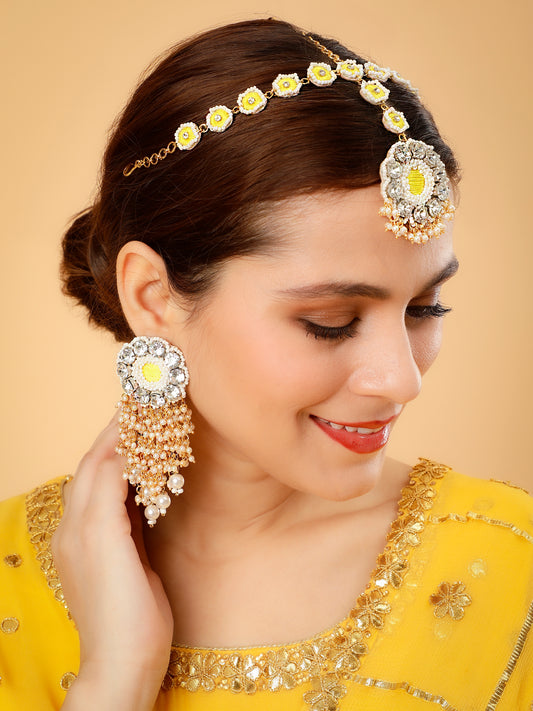 Falguni Yellow (Earrings & Mathapatti)