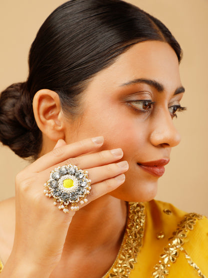 Falguni Yellow Ring