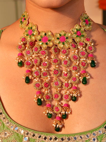 Gulabo (Earrings with Earchains, Mathapatti, Necklace & Pair of Hathphool with Embroidered Latkans Set)
