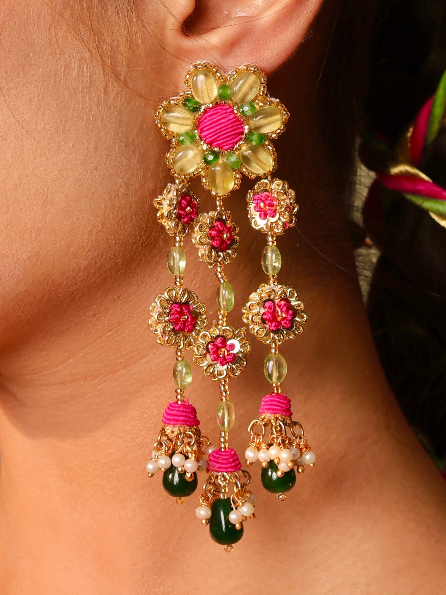 Gulabo (Earrings & Mathapatti Set)