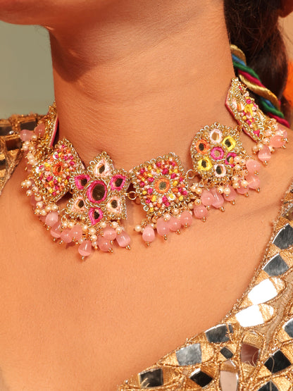 Gul Sitara Multi (Earrings with Earchains, Mathapatti, Choker & Pair of Hathphool Set)