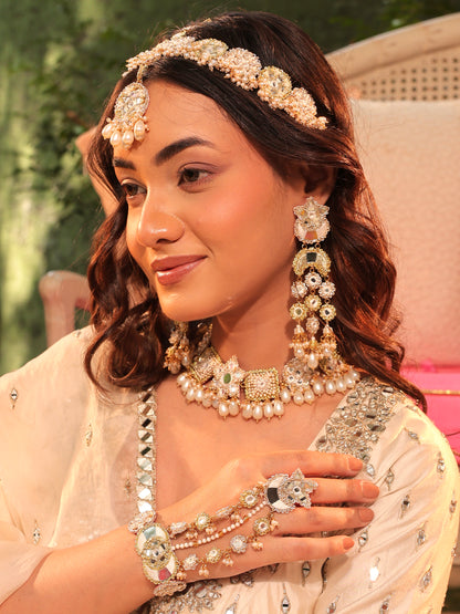 Gul Sitara Gold (Earrings with Earchains, Mathapatti, Choker & Pair of Hathphool with Embroidered Latkans Set)