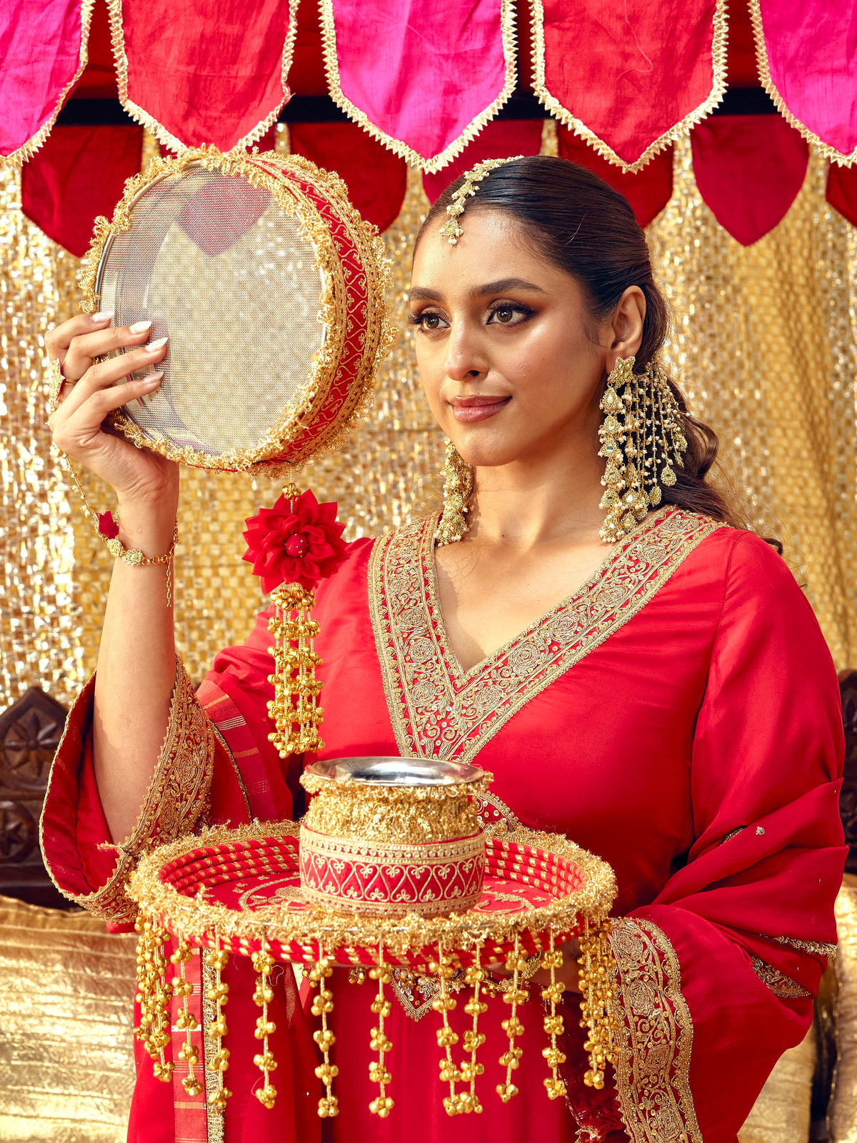 Jhilmil Earrings with Earchains - Gold