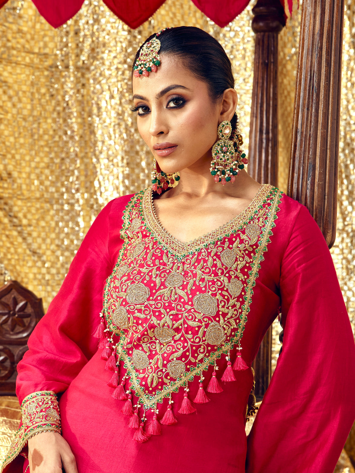 Gulnaar Earrings with Earchains, Mangtikka & Ring