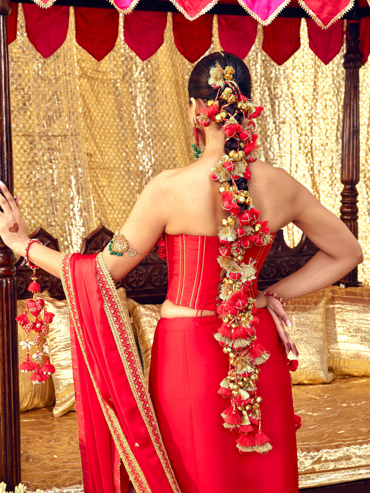 Laal Ishq Parandi