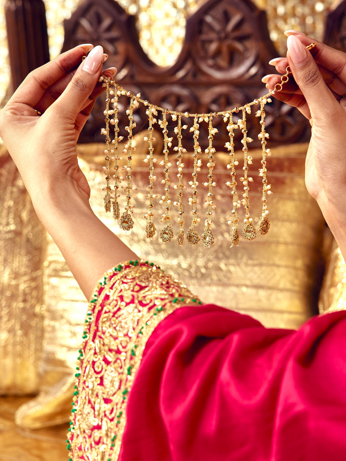 Jhilmil Earchains - Gold