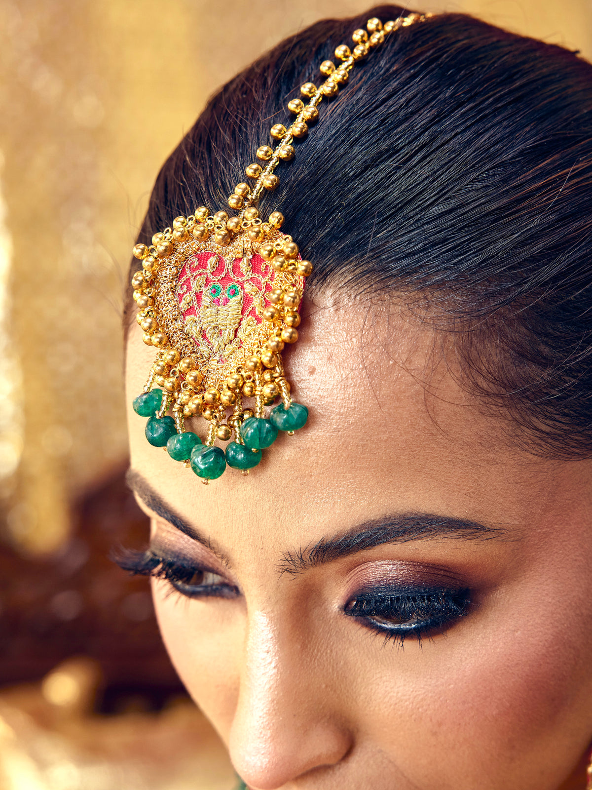 Tota Maina Earrings & Mangtikka Set