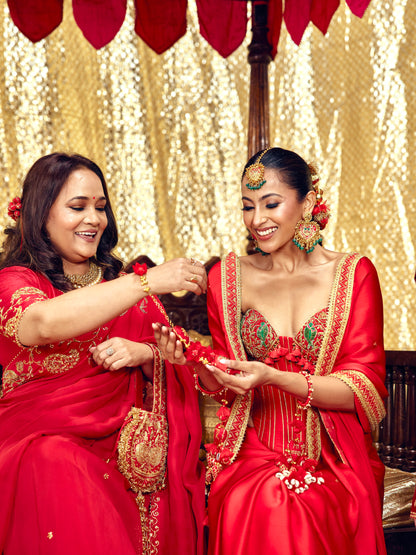 Sasu Maa Red Bracelet with Latkan (Single Hand)
