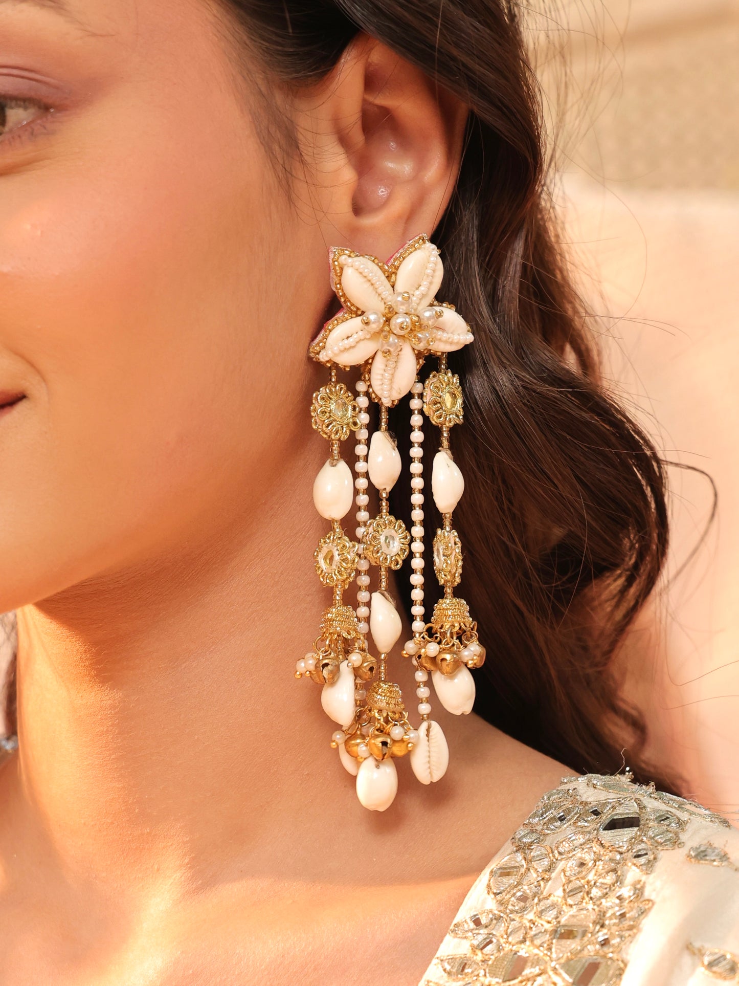 Kaju Katli Cowrie (Earrings, Mathapatti & Pair of Hathphool Set)