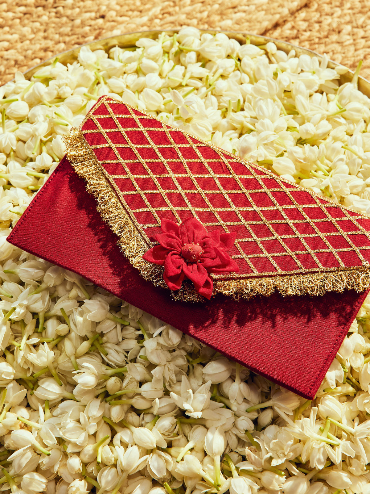 Kumkum Essential Karwa Chauth Full Pooja Hamper - Maroon (Thali Without Latkan)