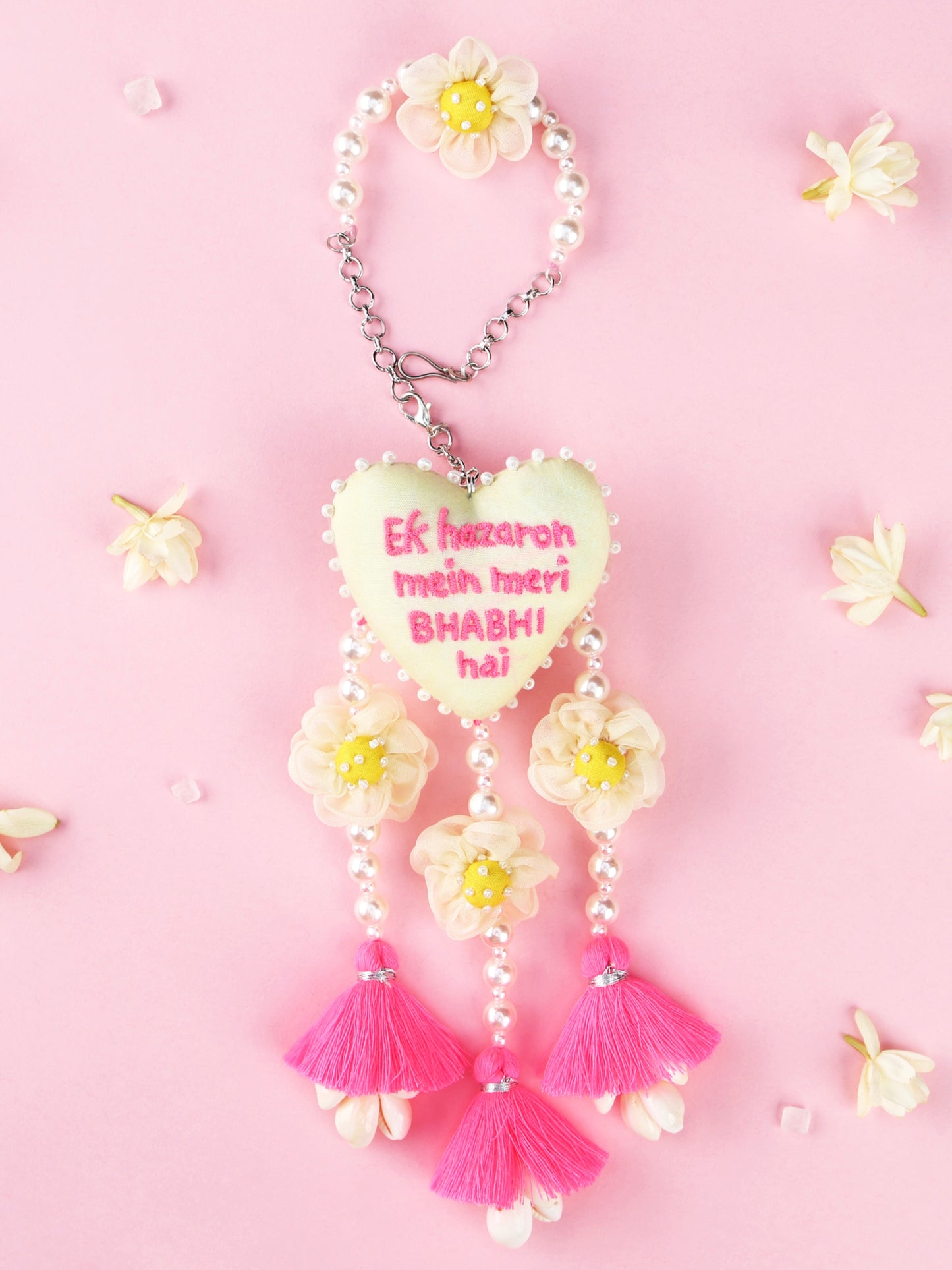 Ek Hazaro Mein Meri Bhabhi Hai Lumba Rakhi