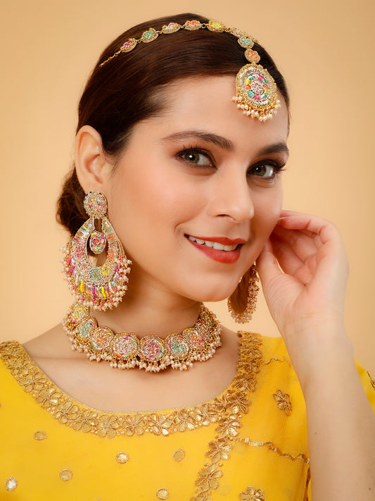 Mini Rang (Earrings, Mathapatti & Sleek Necklace)