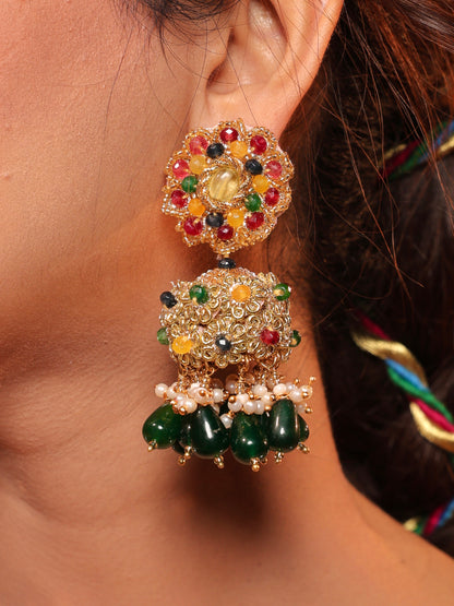 Noorani (Jhumki Earrings, Mathapatti, Choker & Hathphool Set)