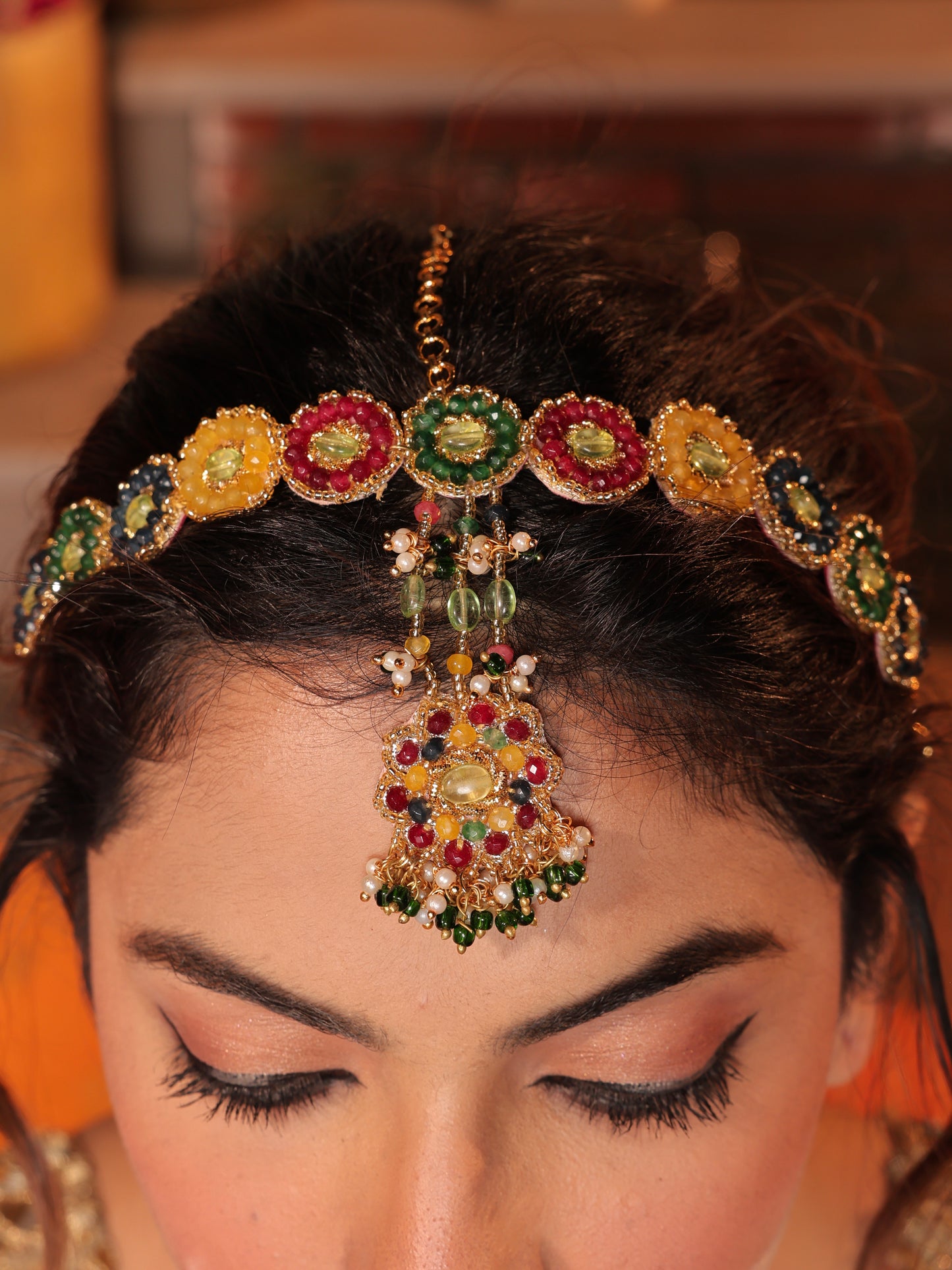Noorani (Jhumki Earrings, Mathapatti, Choker & Hathphool Set)