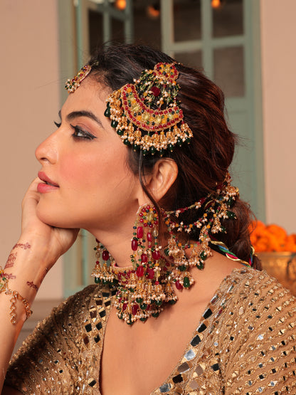 Noorani (Earrings with Earchains, Mangtikka, Passa, Choker & Pair of Hathphool Set)