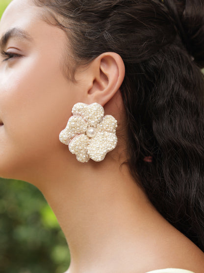 Pearly White Flower Earrings