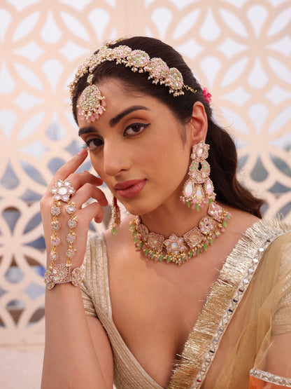 Sitara (Earrings, Mathapatti, Choker & Pair of Hathphool Set)