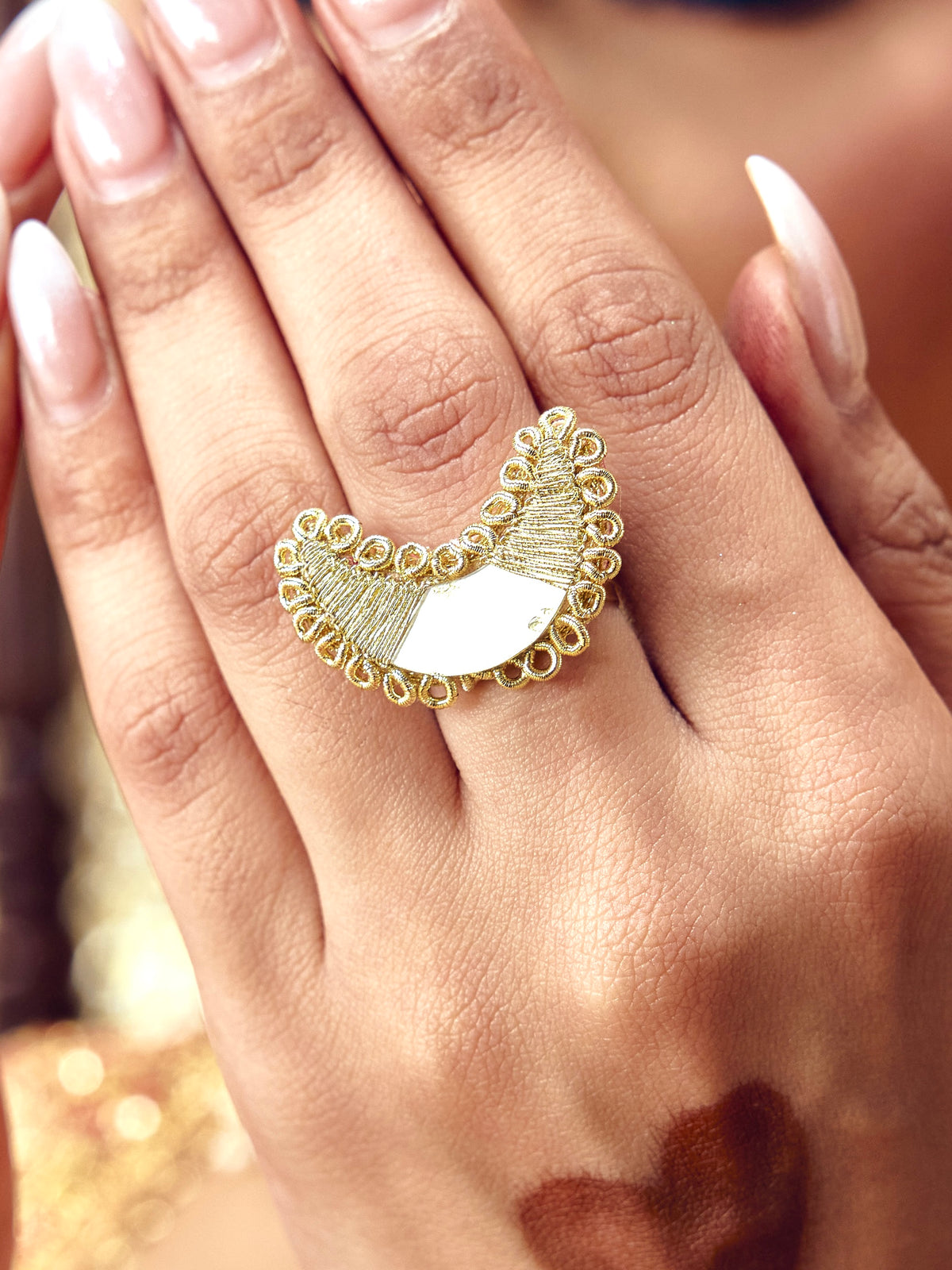 Jhilmil Chand Ring - Gold