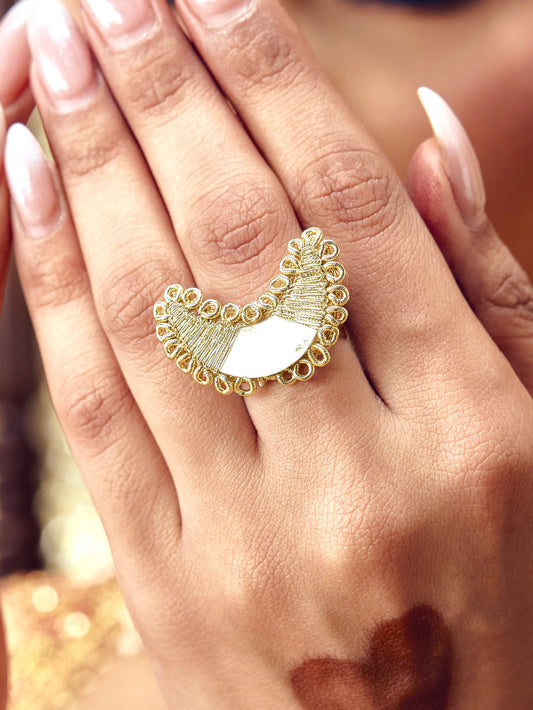 Jhilmil Chand Ring - Gold