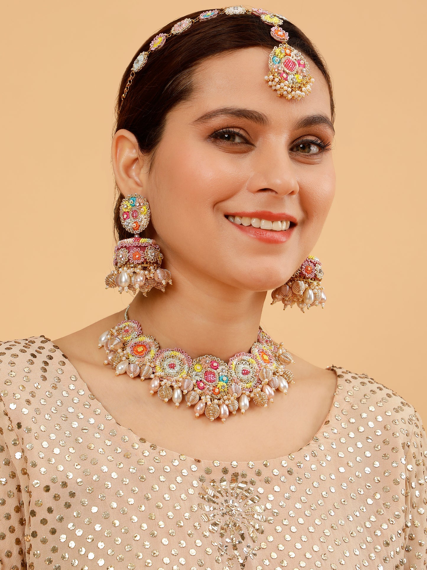 Zunaira (Earrings, Mathapatti & Necklace)