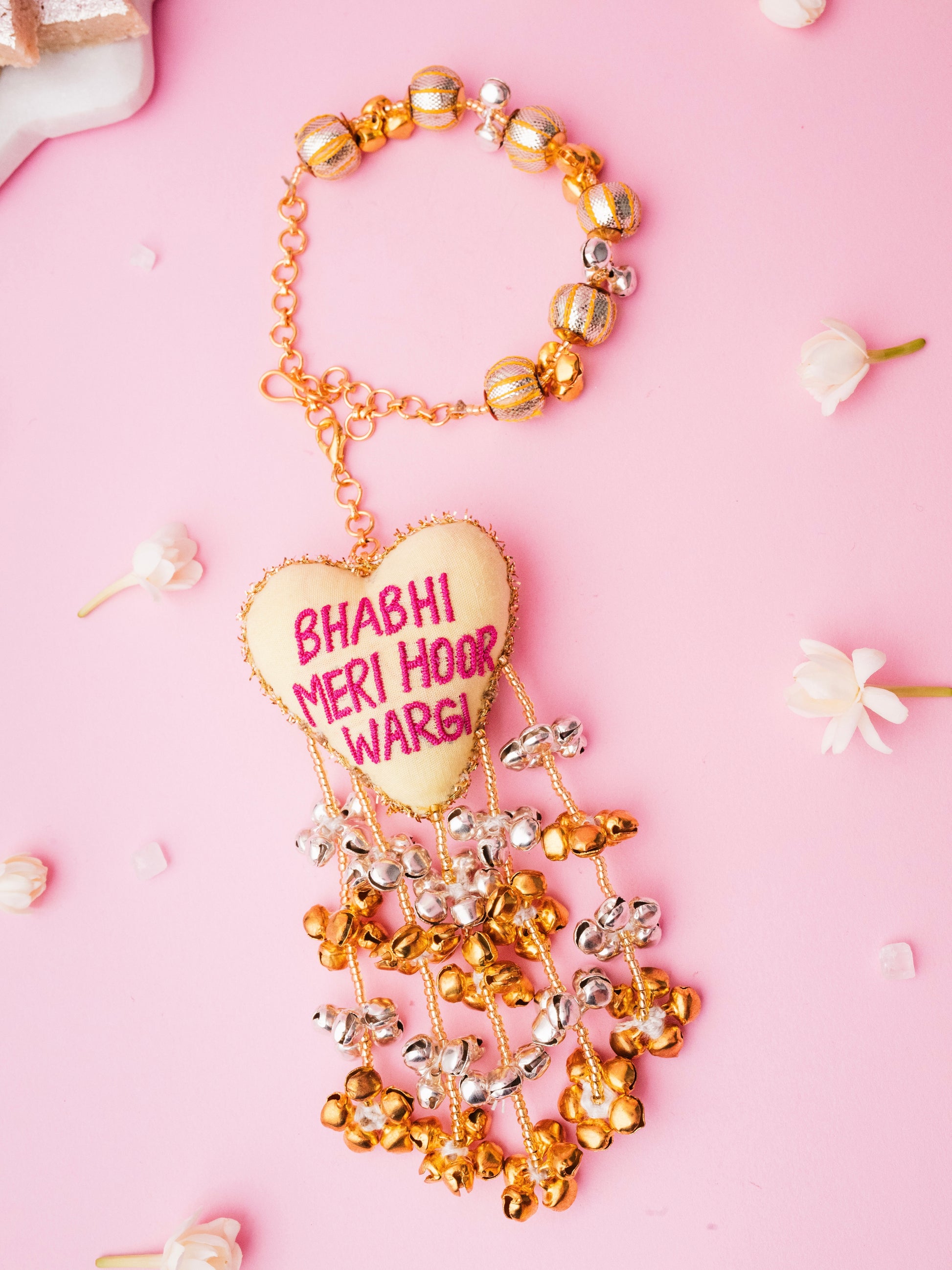 Decorative bhabhi meri hoor wargi lumba with ghungaroo detail