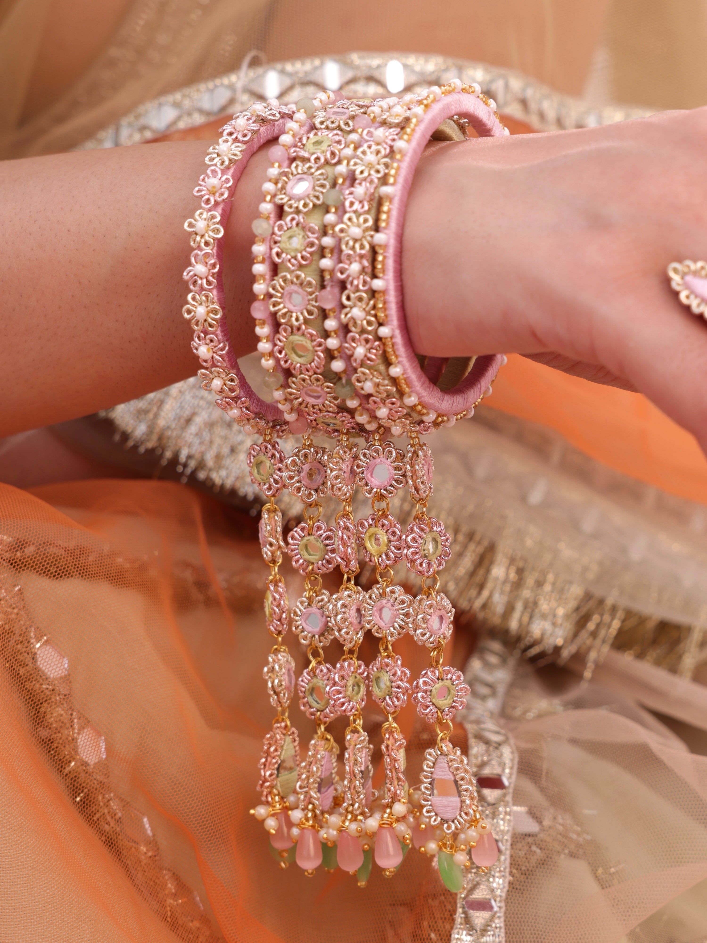 Gul Sitara Hand Accessories – TONOTO