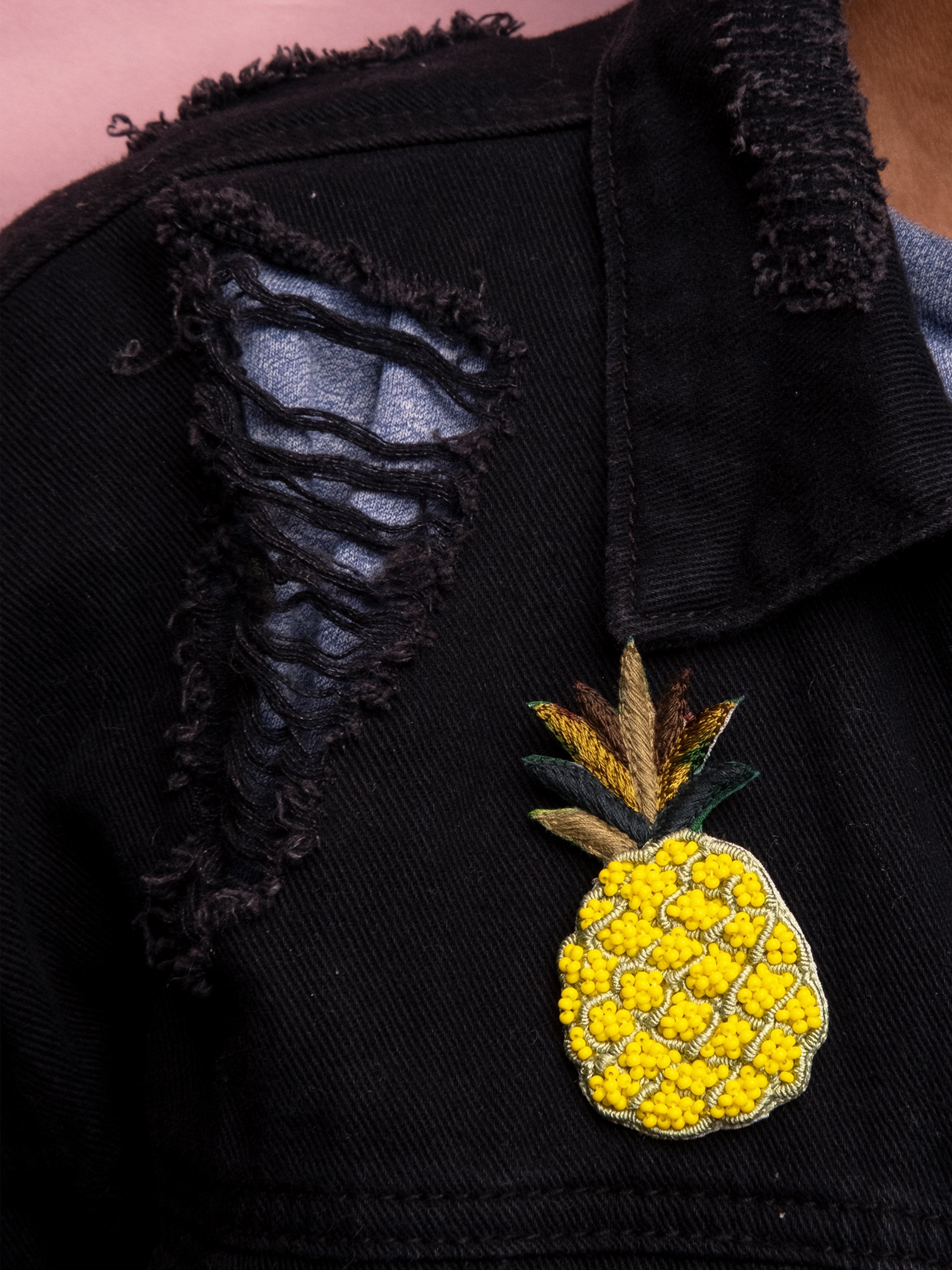 pineapple beaded brooch